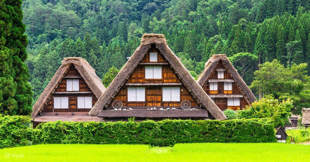 高山発 白川郷・五箇山の合掌造り集落を巡るバスツアー | Klook